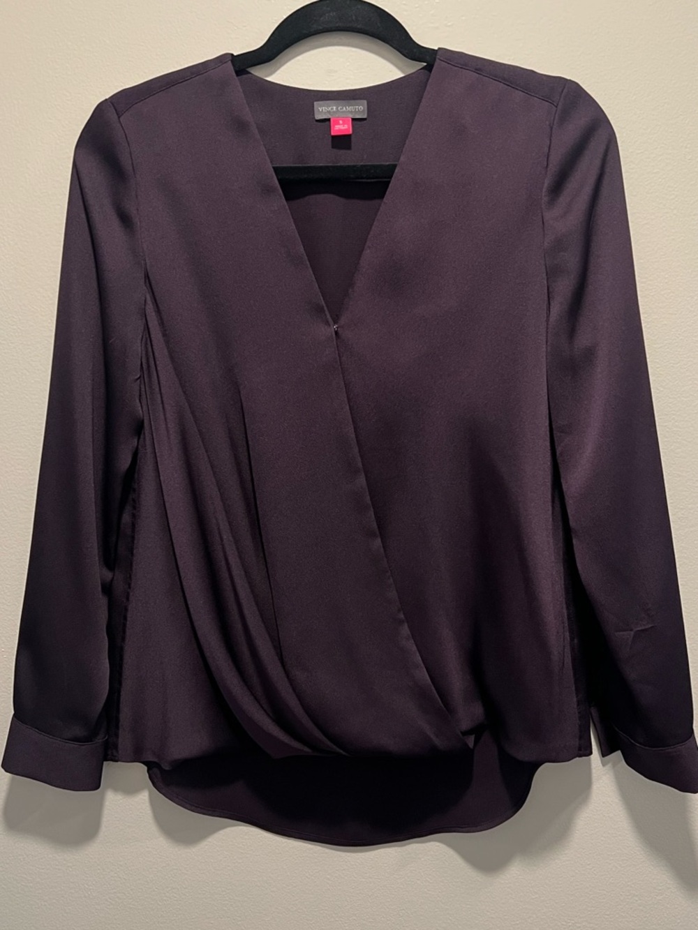 EUC Vince Camuto Long Sleeve Professional Blouse Office Chic Workwear
